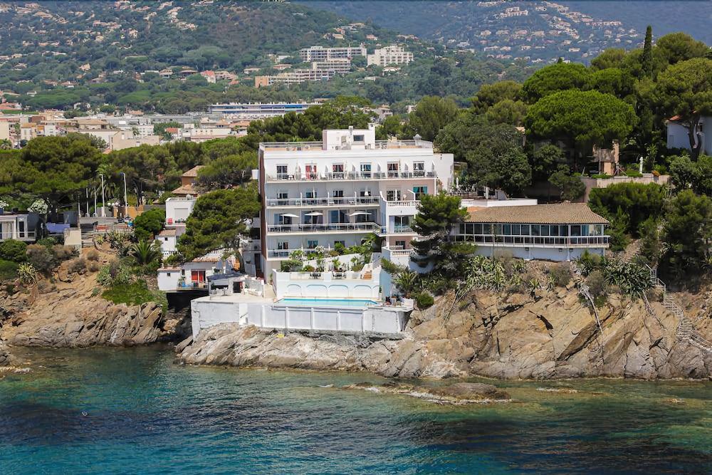 Hotel La Calanque キャバレール・シュル・メール エクステリア 写真