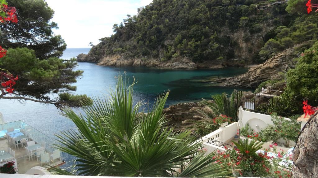 Hotel La Calanque キャバレール・シュル・メール エクステリア 写真